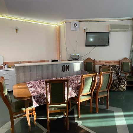 Citrus Guest House 예레반 외부 사진
